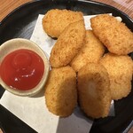 Uma Karaage to Izaka Meshi Miraizaka Kuki Ekimae Ten - 