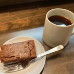 LAGOM COFFEE ROASTERY - エチオピアホットにお菓子