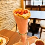 パティスリー ルコネサンス - 料理写真:クレープ「いちご」