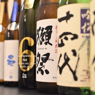 旨い肴に旨い酒！稀少な日本酒多数あり〼！詳しくはスタッフまで