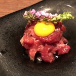 EBISUYA - ユッケ自体は普通に美味しい。