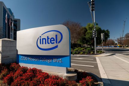 Intel to lay off 15,000 employees