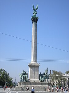 Hősök tere Plasenn an Harozed