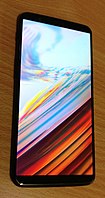 Vorderseite des OnePlus 5T: 2:1-OLED-Display