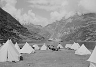 Campingplass i Geiranger trolig tidlig på 1950-tallet. Foto: Jac Brun