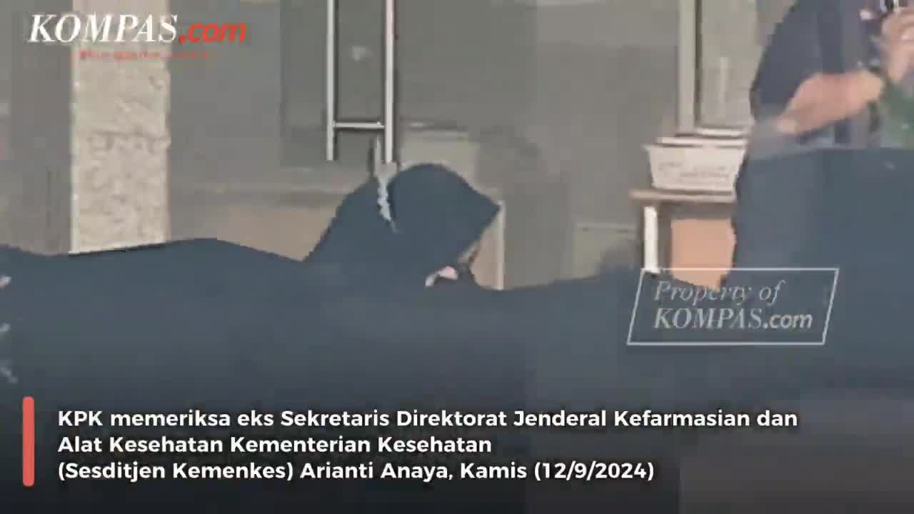 Momen Pejabat Kemenkes Hindari Wartawan Usai Diperiksa KPK