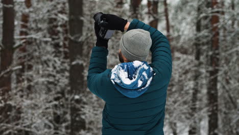 photographer on the snow