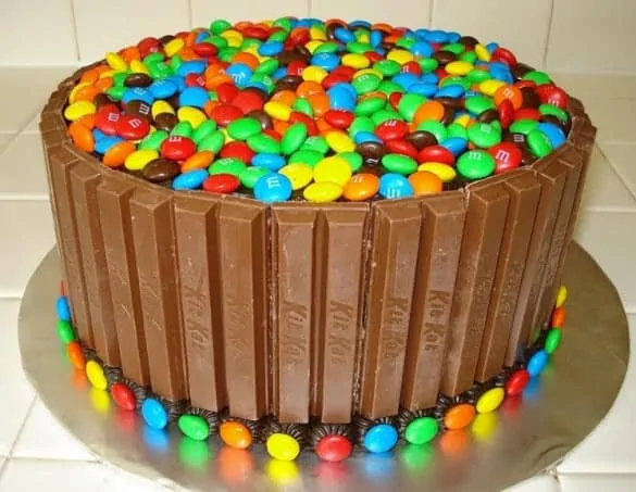 Kit Kat Cake