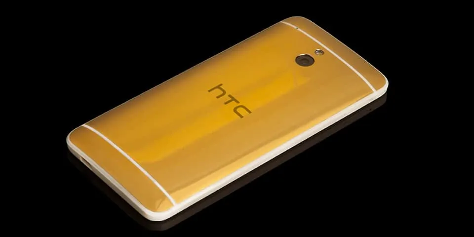 Featured image for Like Fancy Smartphones But Want Something a Little Smaller? Say Hello to the Gold HTC One Mini