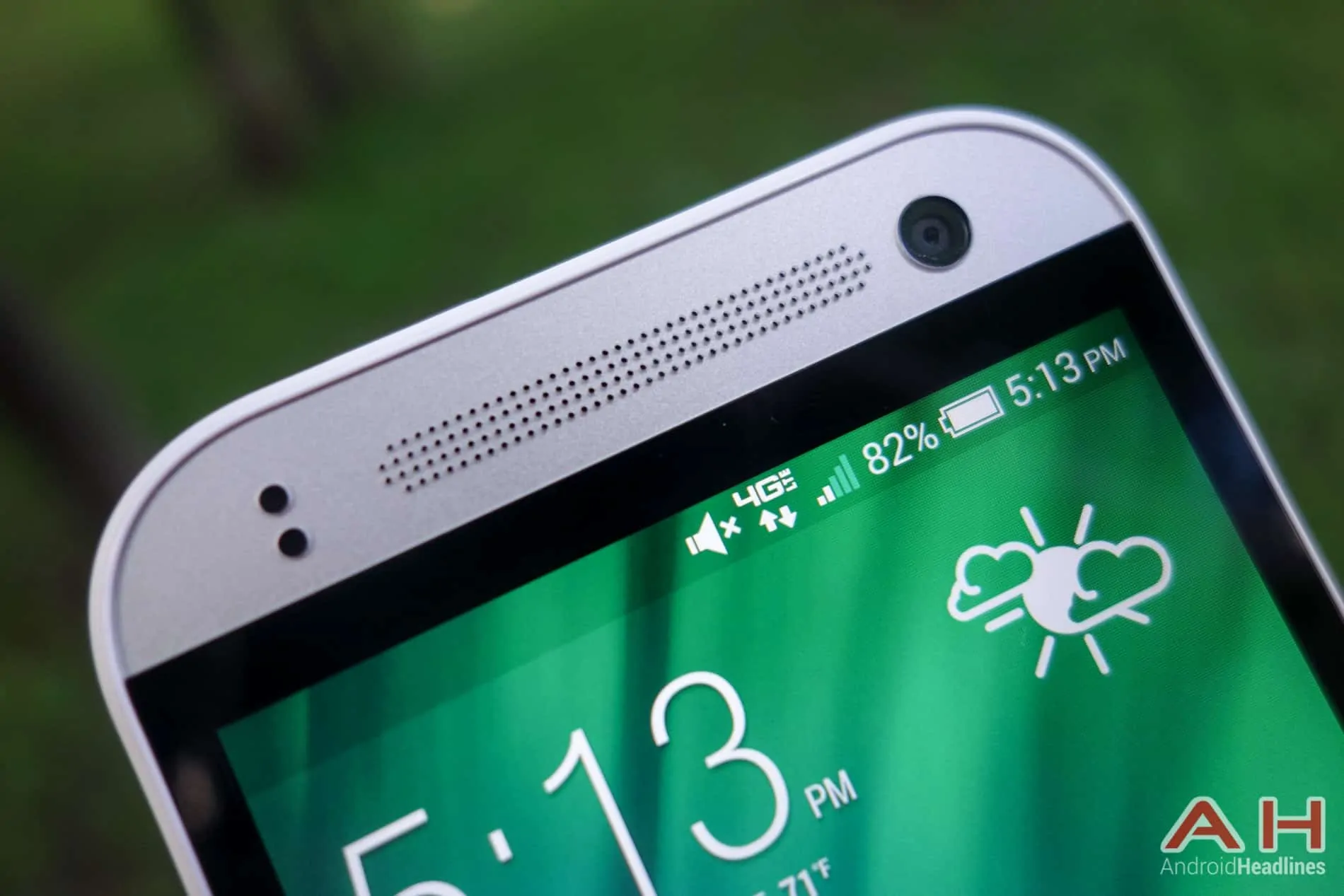 HTC One Remix AH 56