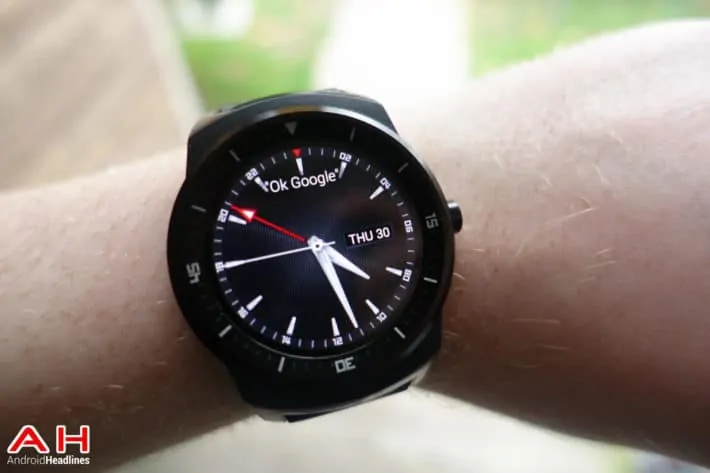 Featured image for LG G Watch R Finally Gaining WiFi Support In Latest Update