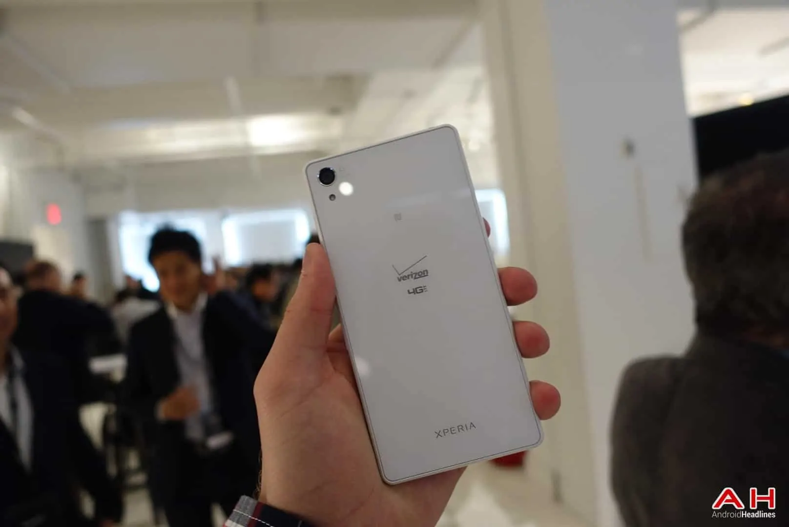 Sony-Xperia-Z3v-AH-21