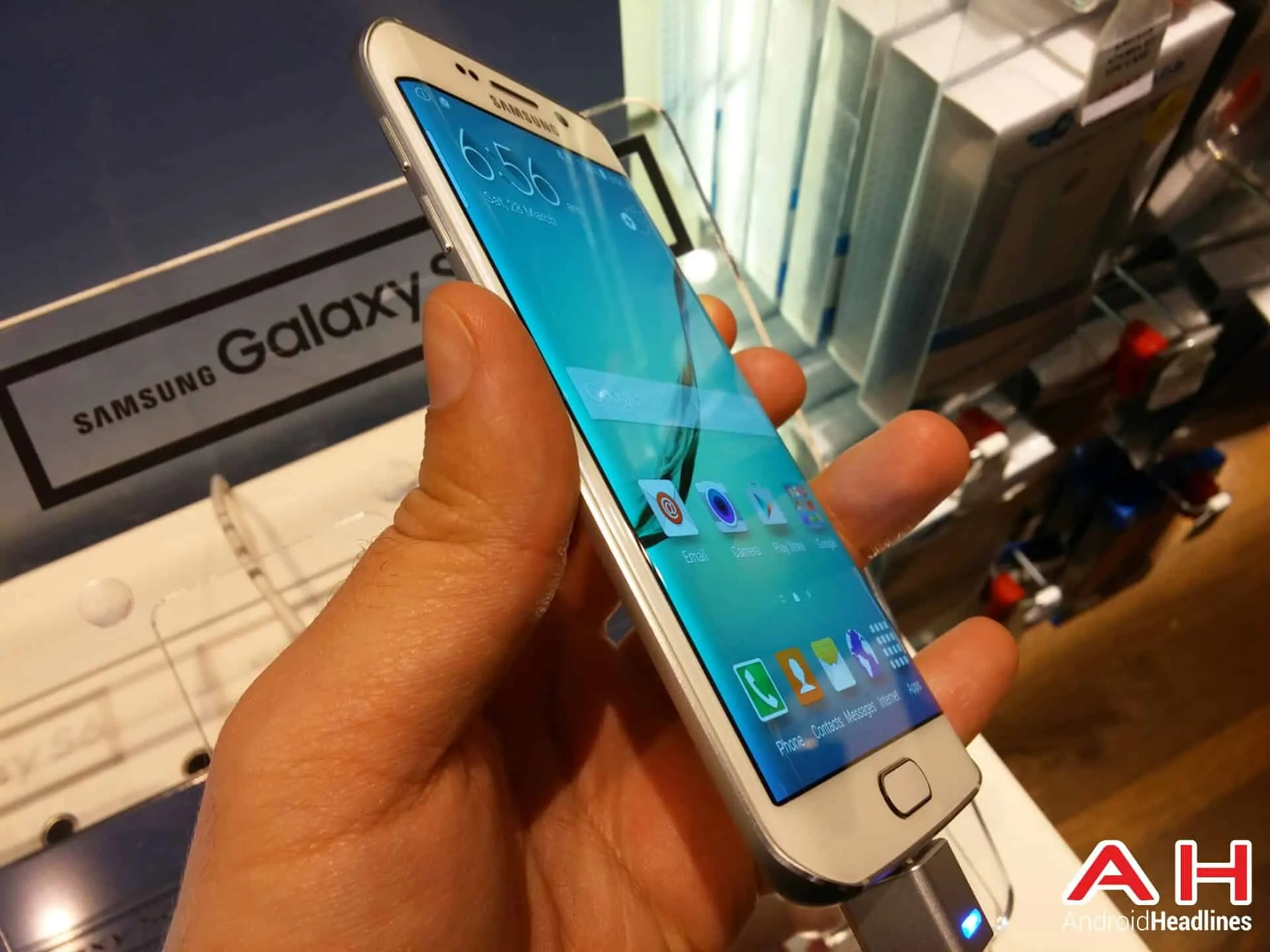 AH Samsung Galaxy S6 Edge 33