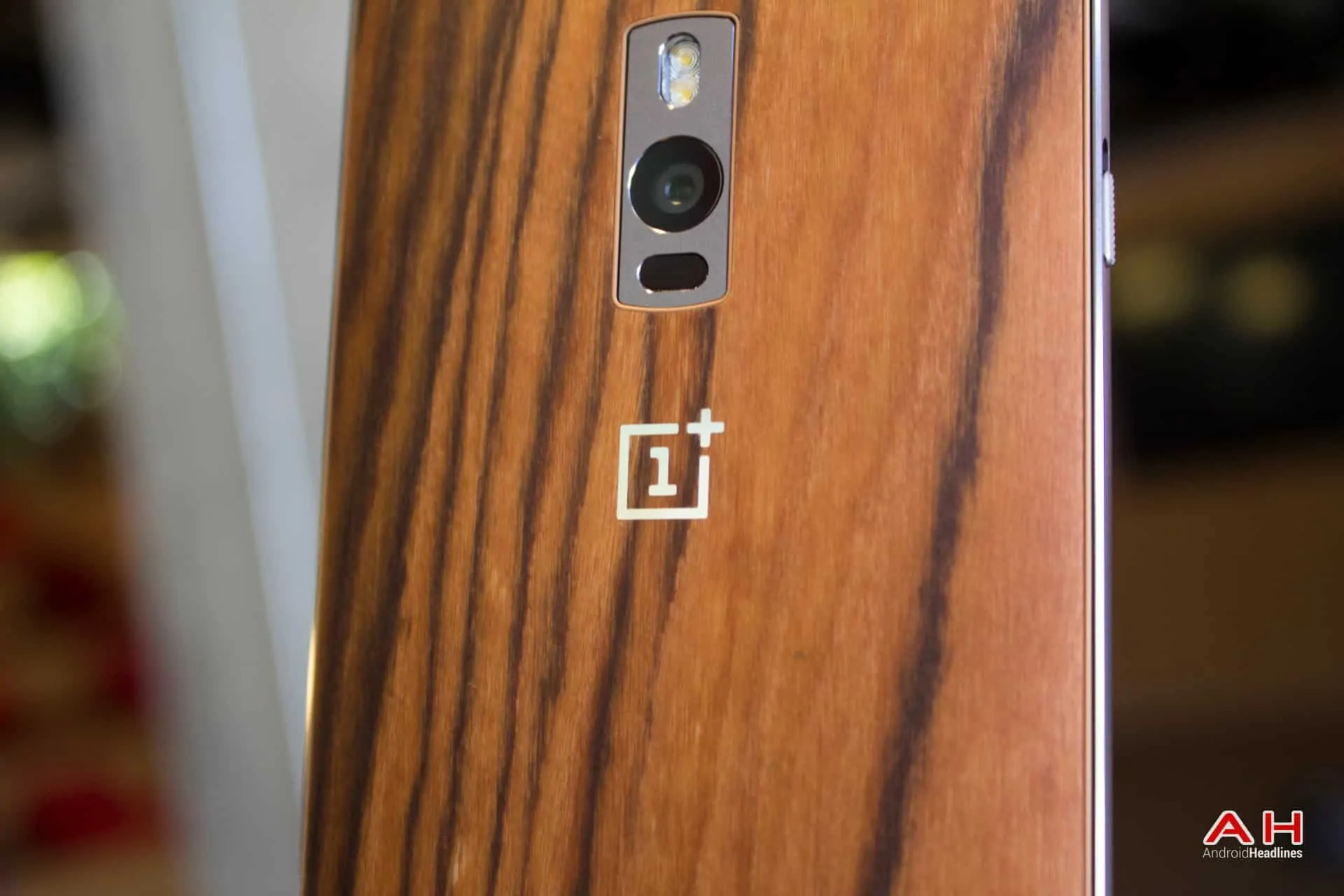 AH OnePlus 2 13