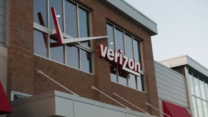 Featured image for Verizon Wireless adds 1.3M Customers in Q3 2015