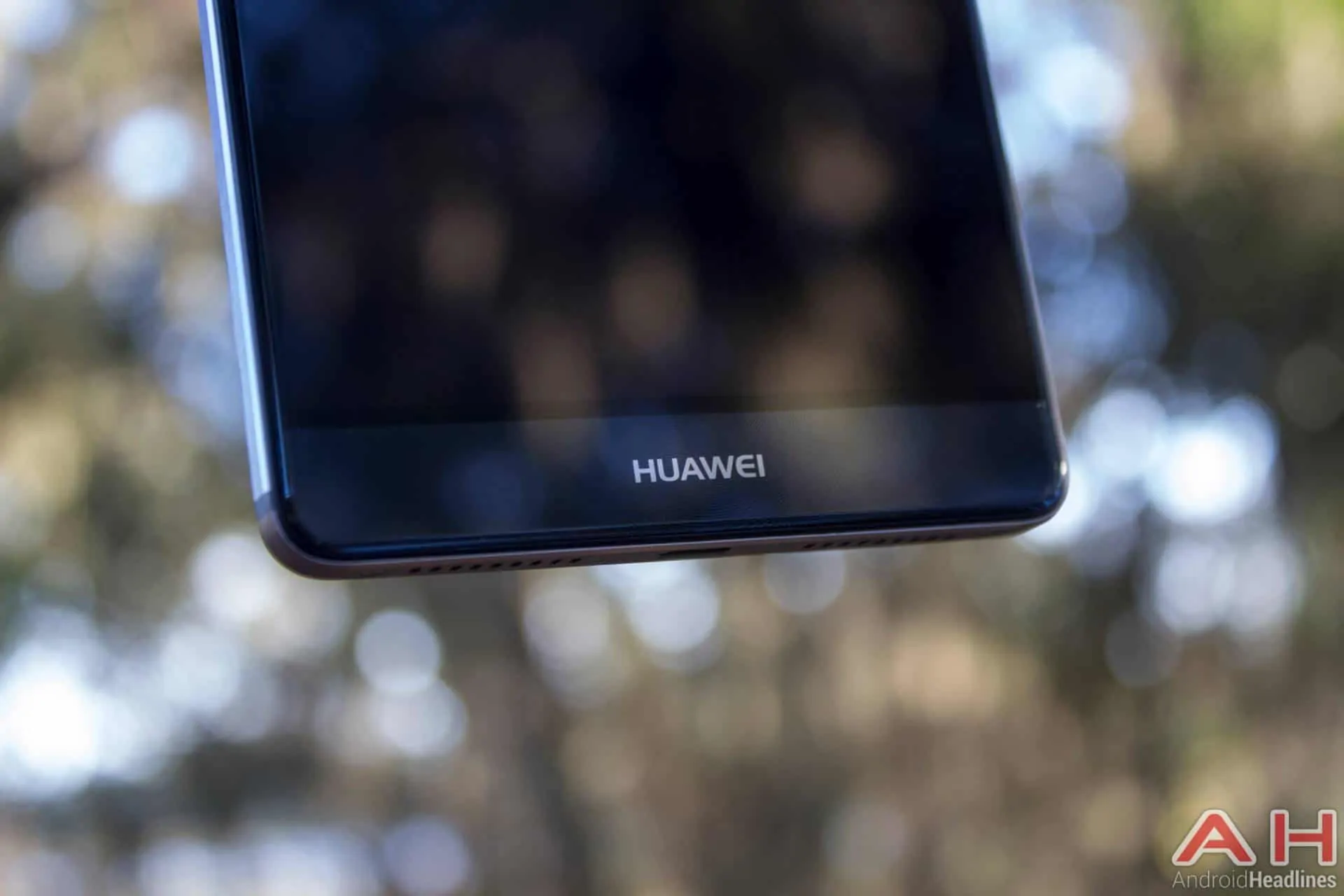 Huawei Mate 8 AH NS 04 logo