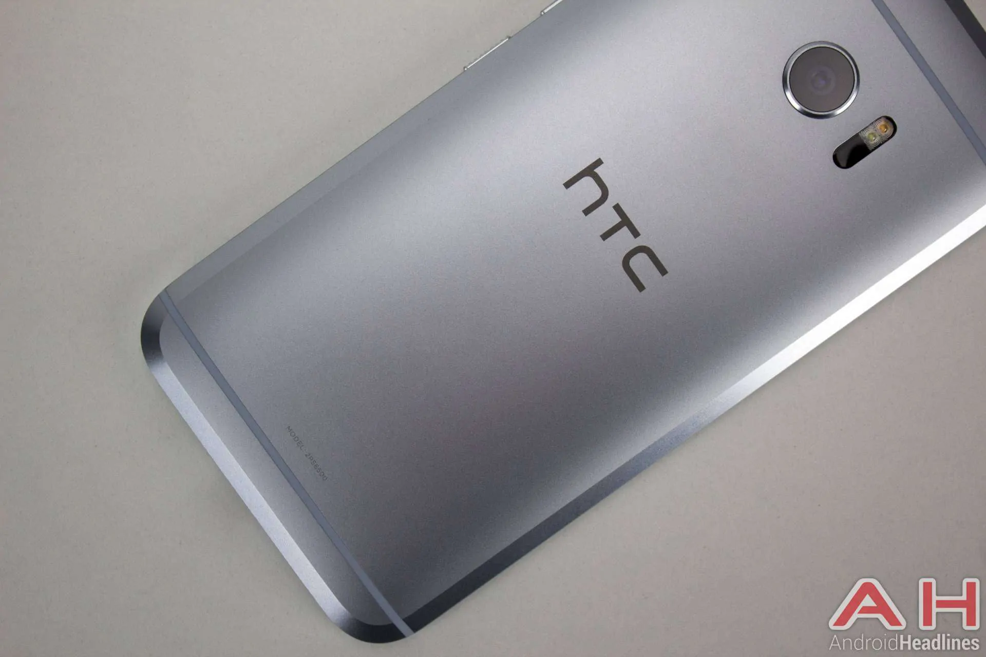 HTC 10 AH NS 03 logo