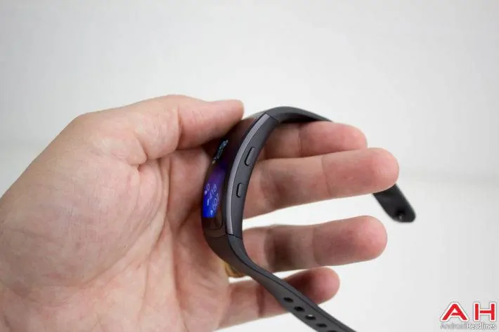 Featured image for Samsung Spills The Beans On An Upcoming Fitness Smartwatch