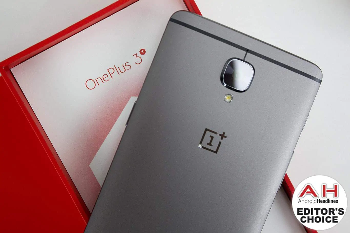 Featured image for Review Update: OnePlus 3T