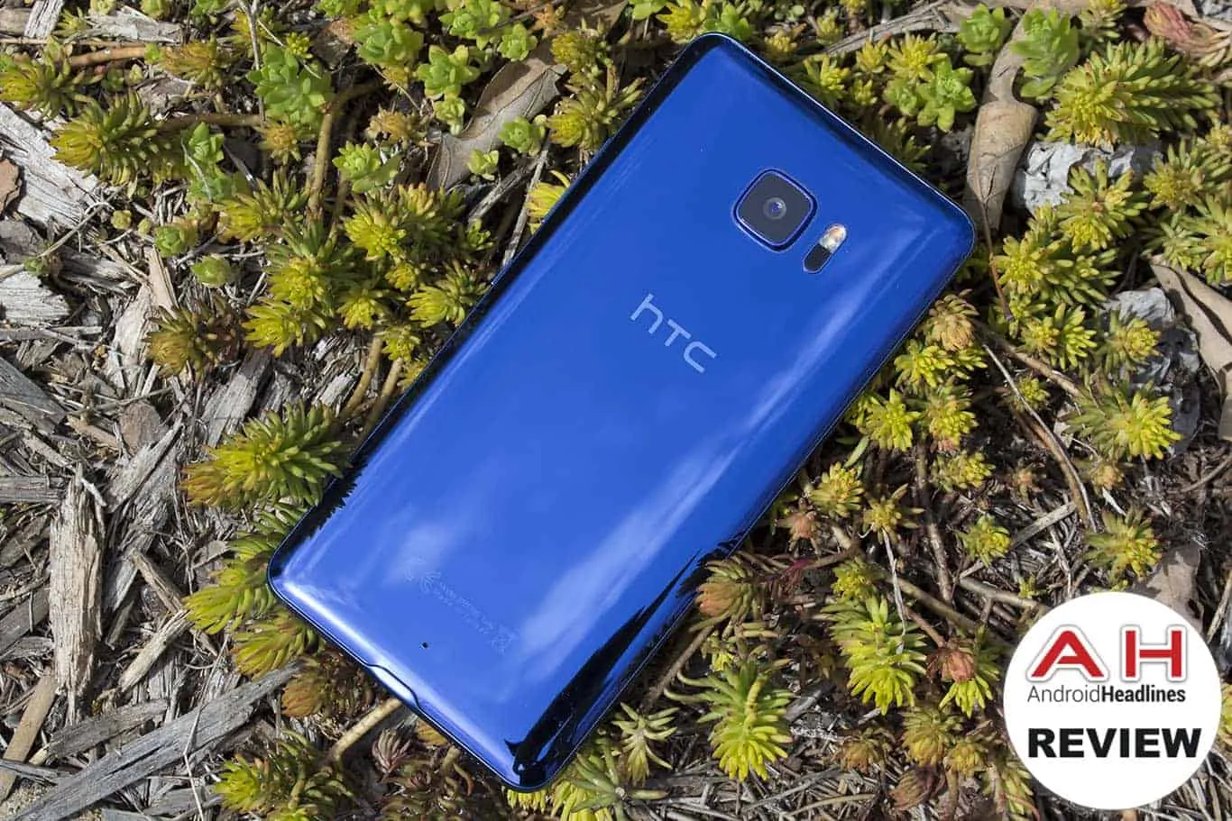 Featured image for HTC U Ultra Review: A Great-Looking Smartphone