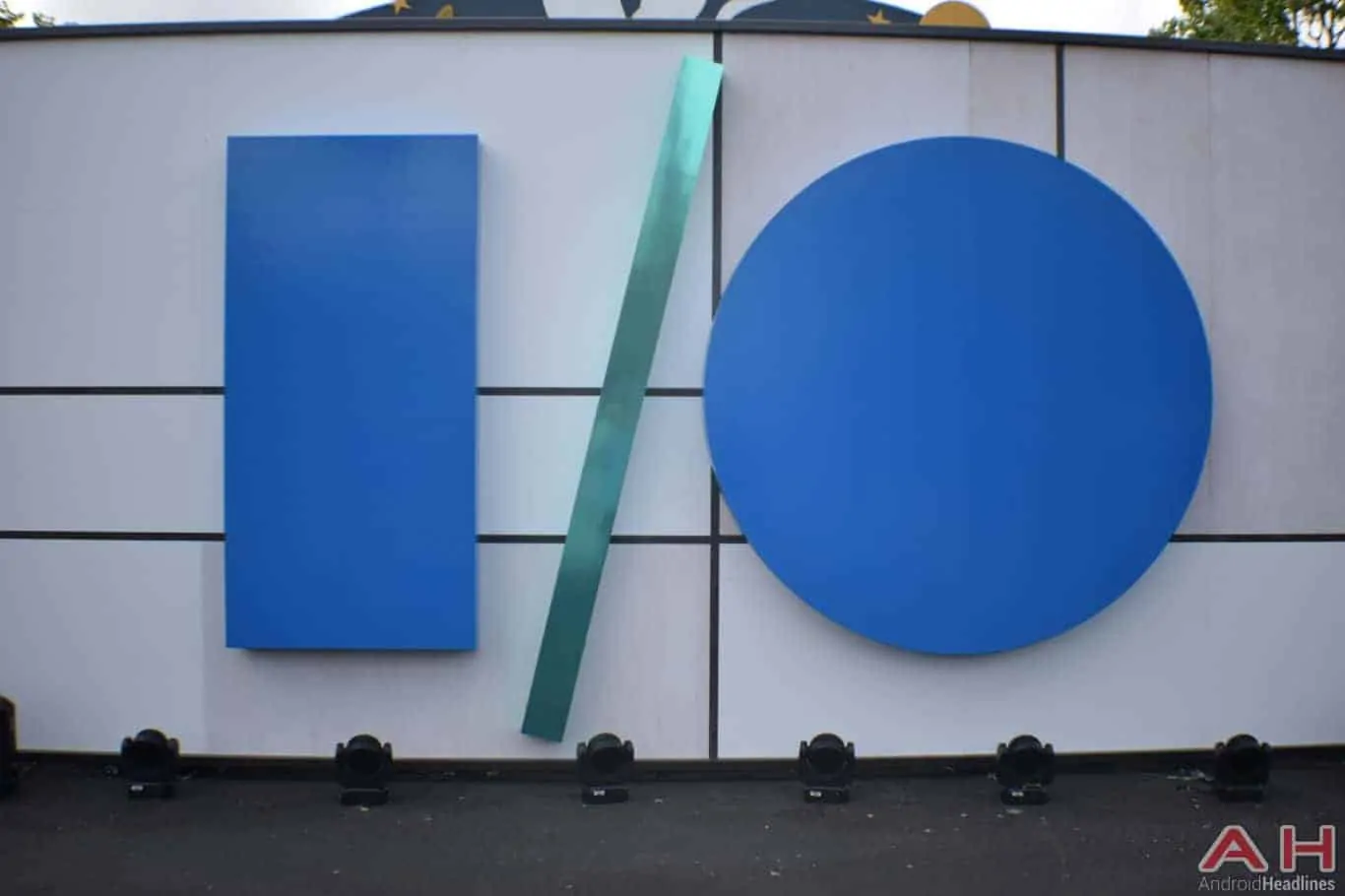 Featured image for Google I/O 2017 Day 1 Wrap Up: Android O Beta, Google Lens, & More