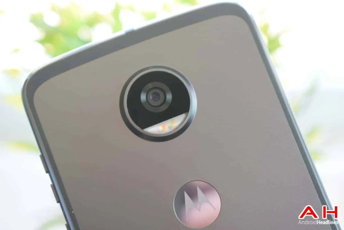 Featured image for Moto Z3 Play Specs & Features Leak Ahead Of Launch