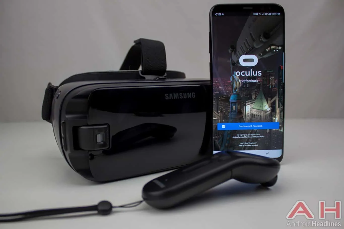 Featured image for Samsung Galaxy S9 & S9 Plus Compatible With 2017 Gear VR – MWC 2018