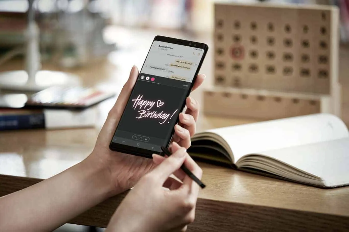 Featured image for Samsung Details Galaxy Note 8's 'Live Messages' Feature