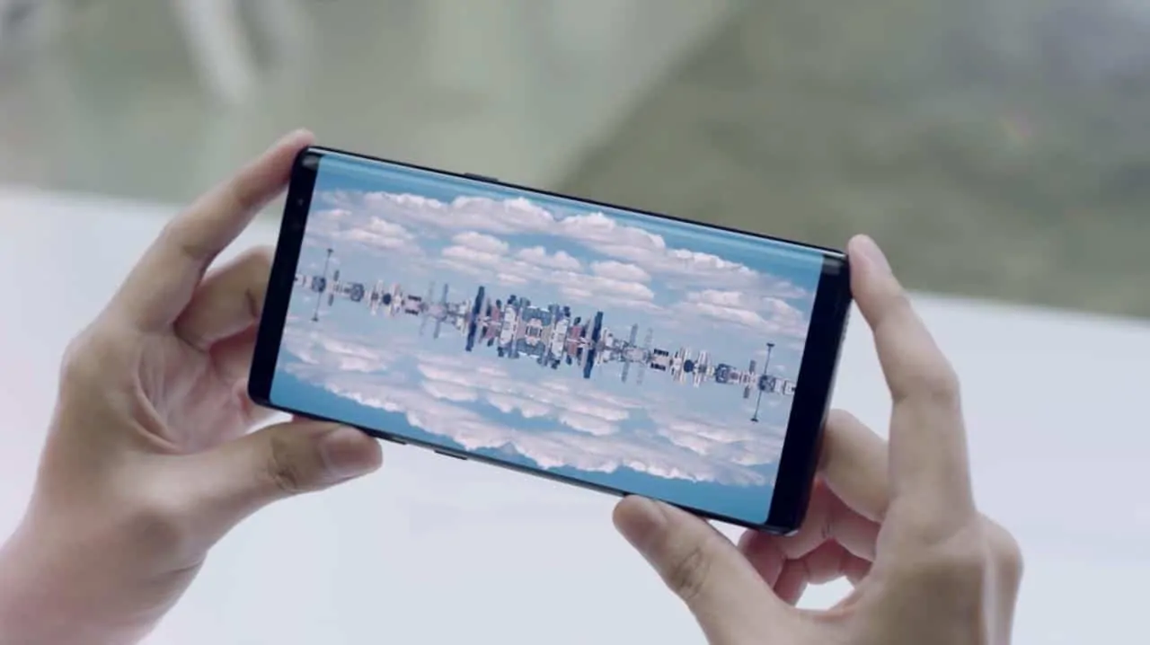 Featured image for Samsung Shows Off Galaxy Note 8's New Features