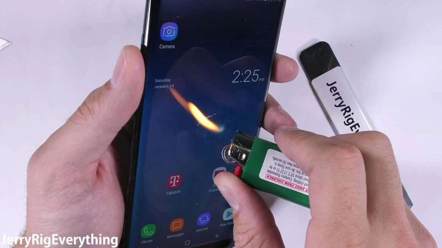 Featured image for Galaxy Note 8 Passes Durability Test With Flying Colors