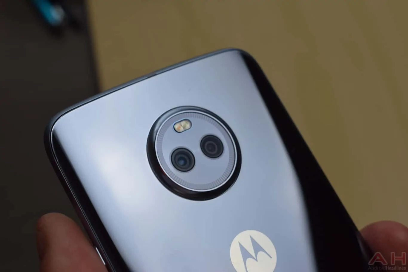 Featured image for Android 8.1 Oreo Update Now Hitting Some Moto X4 Models