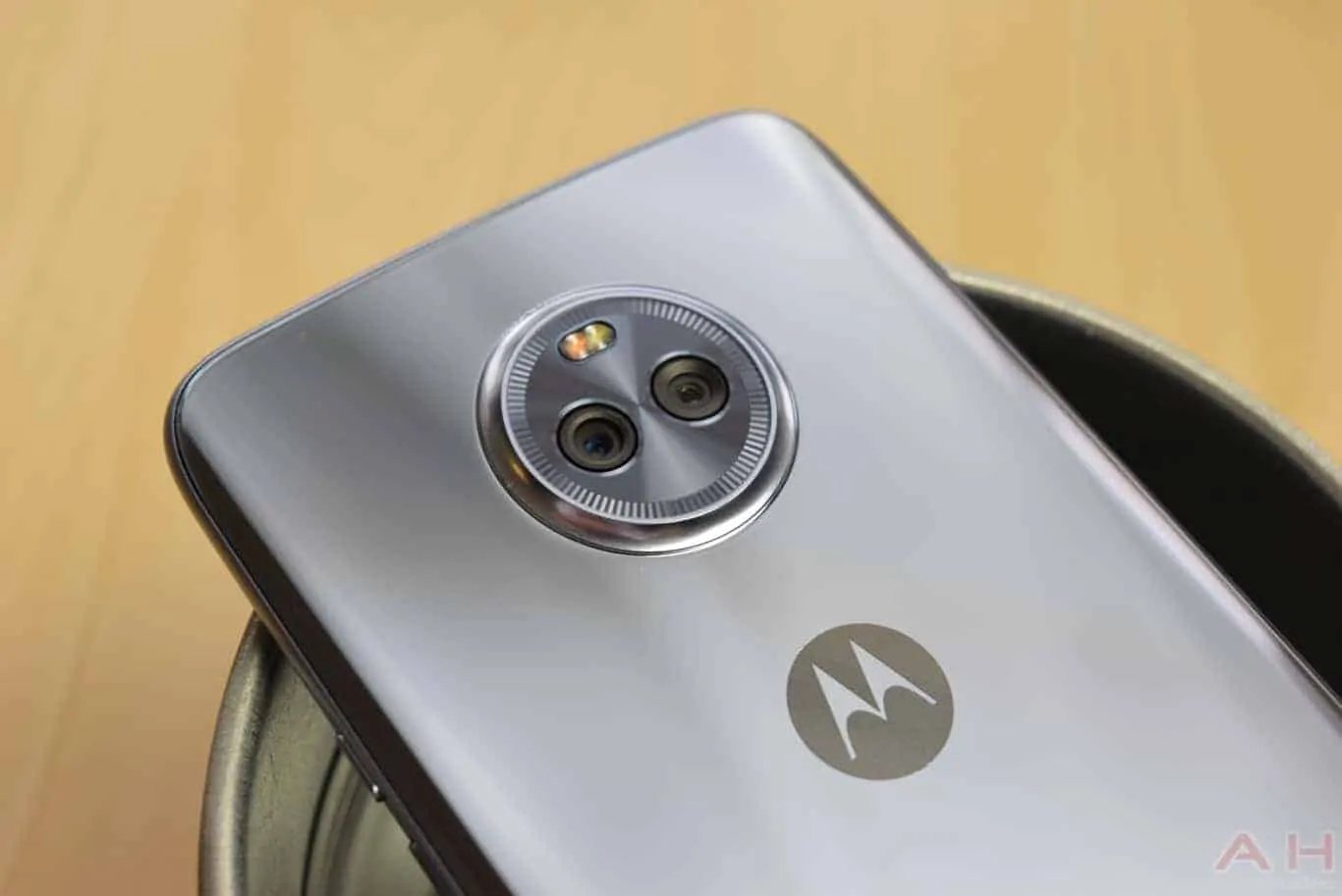 Featured image for Indian Moto X4 Gets Android 8.0 Oreo, December Security Patch