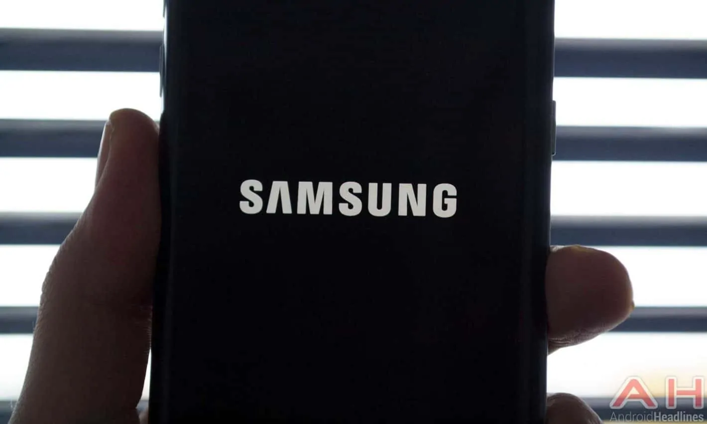 Featured image for Samsung China May Shut Down One Of Its Smartphone Factories