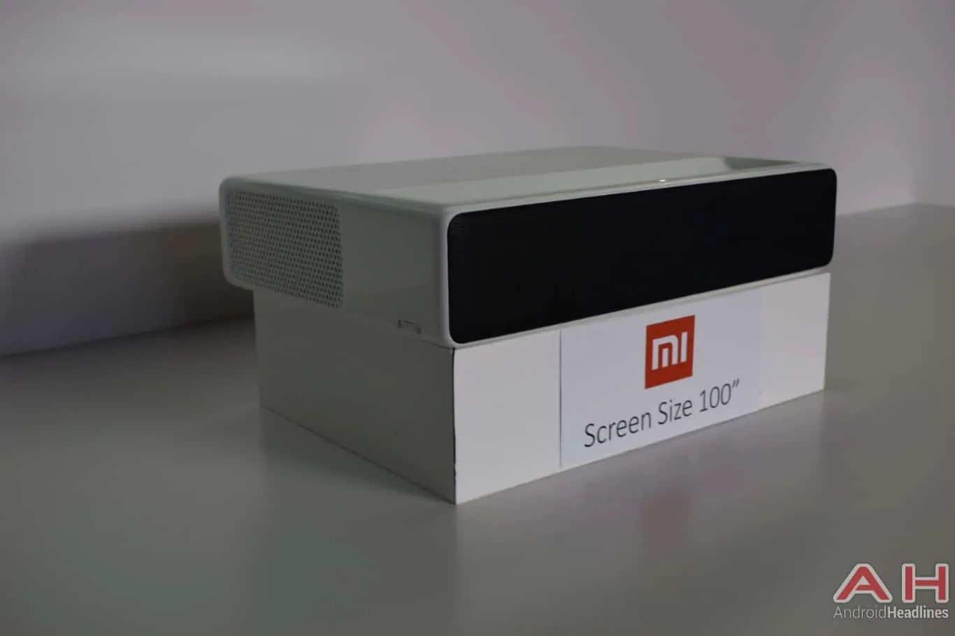 Featured image for Hands-On: Xiaomi Mi Laser Projector – MWC 2018