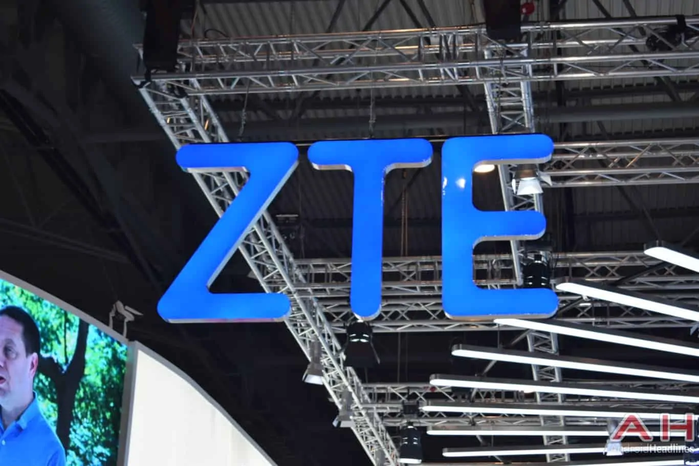 Featured image for ZTE Returns To Profitability, Grows Revenue In 2017