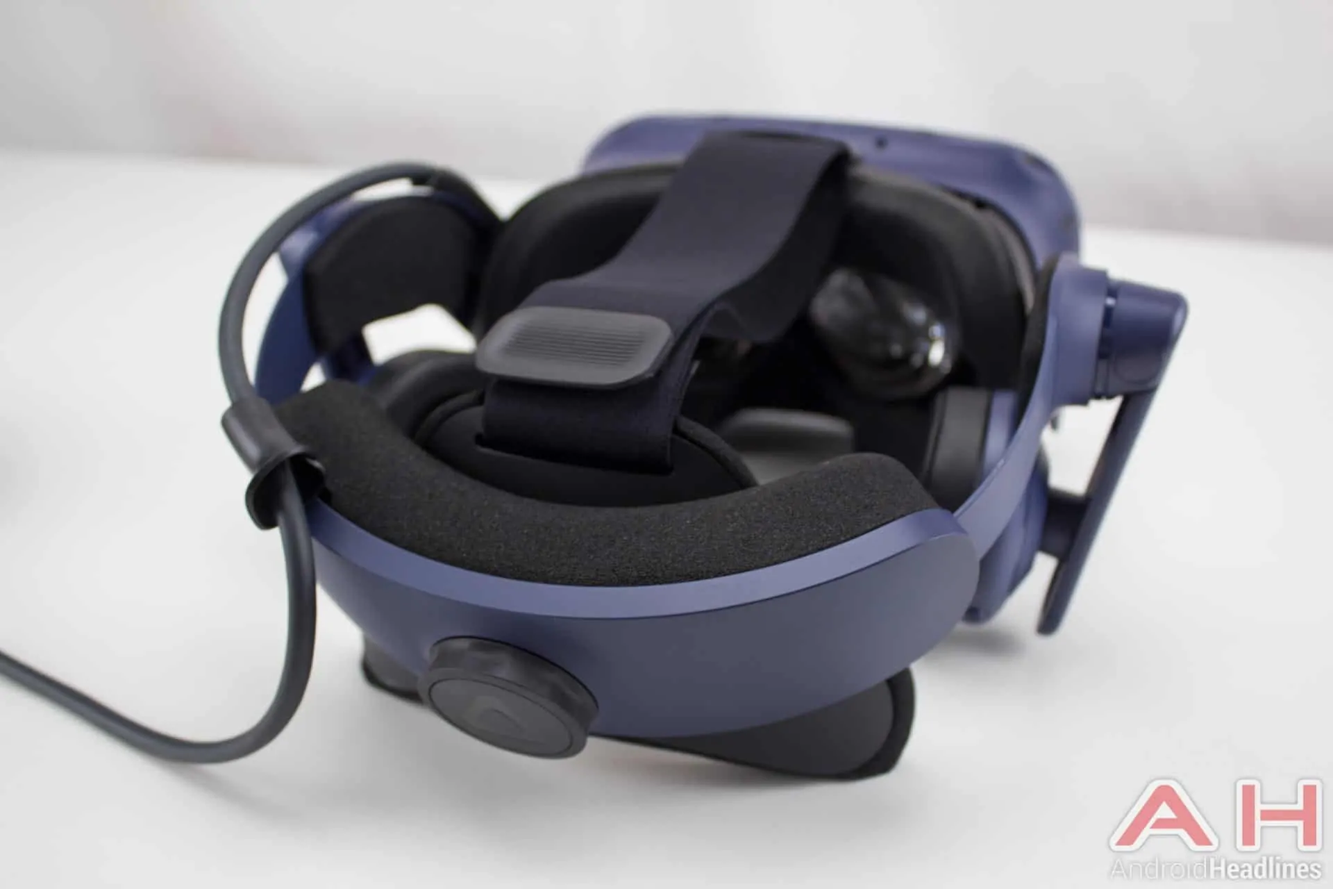 HTC Vive Pro AH NS 07