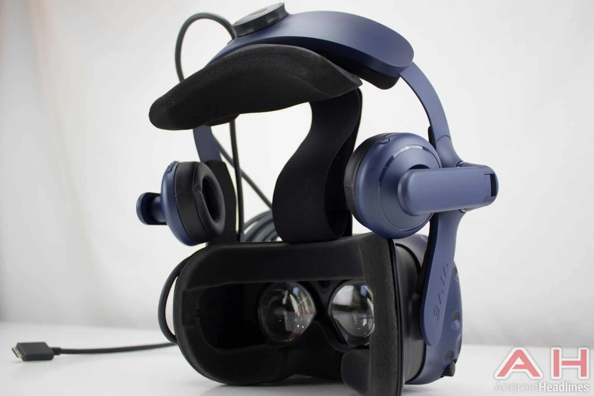 HTC Vive Pro AH NS 15