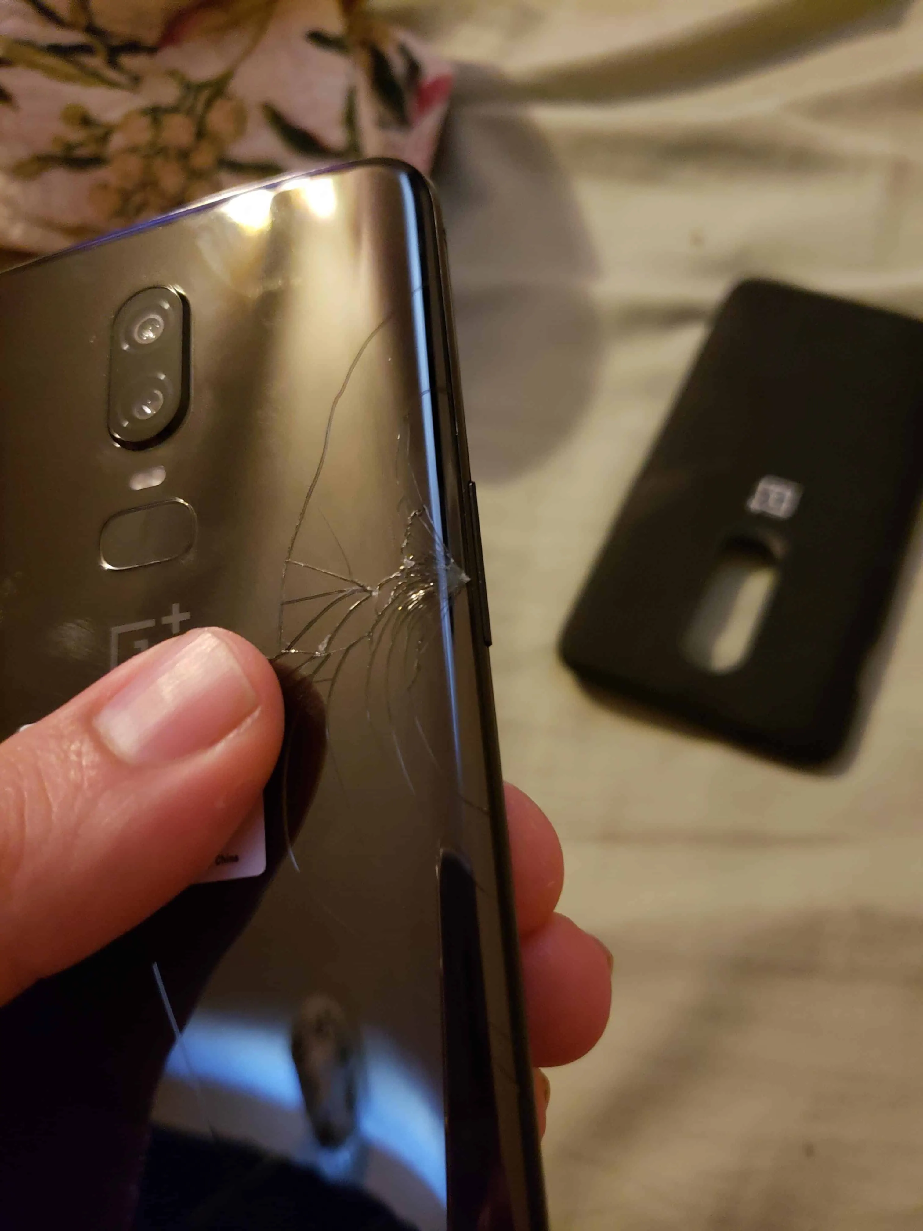 OnePlus 6 Cracked Glass Back 1