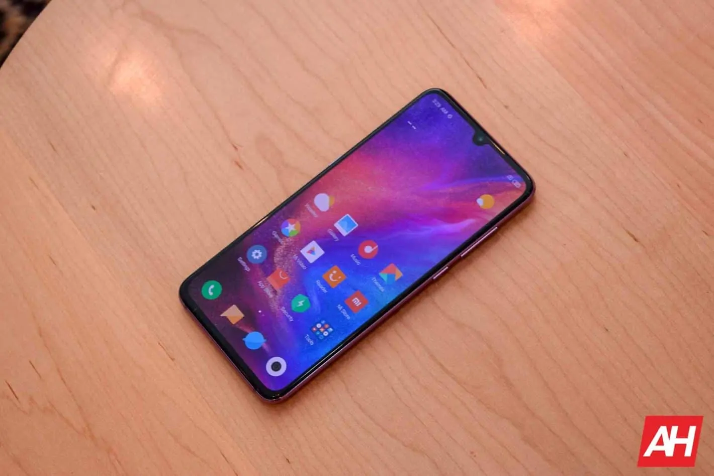 Featured image for Xiaomi Mi 9's Global Variant Announced, Pricing Starts At €449 – MWC 2019