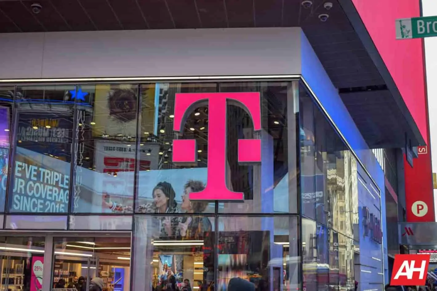 t mobile Logo 2019 AM AH 2