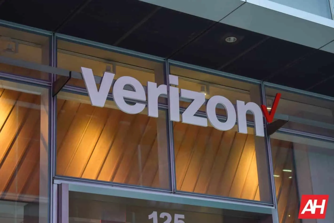 Featured image for Review Board Orders Verizon To End ‘Most Powerful 5G’ Claim