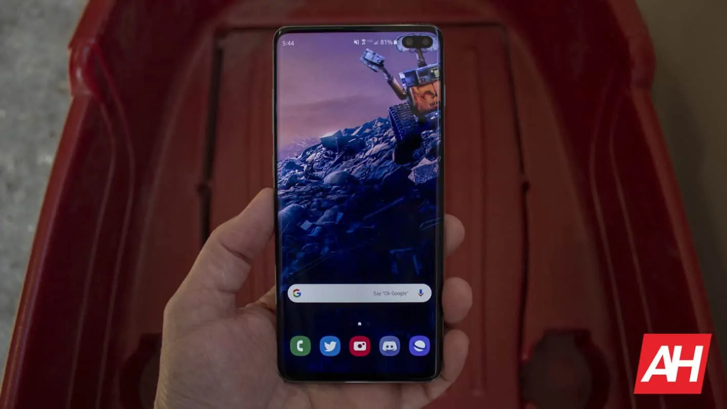 Featured image for Galaxy S10 Series Now Receiving Stable One UI 4.0 Update