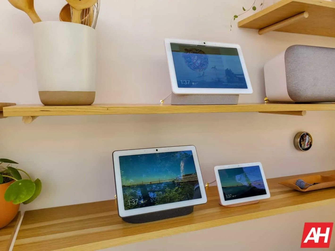 Featured image for You Can Now Watch Sling TV On Google Nest Hub & Hub Max Smart Displays