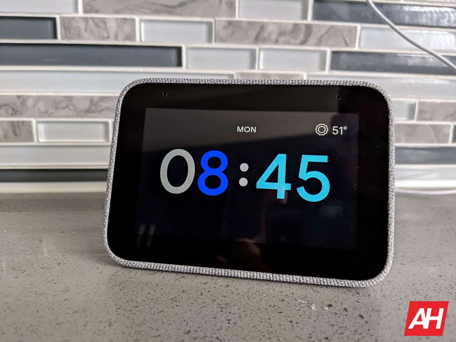 Lenovo Smart Clock Review AM AH 1