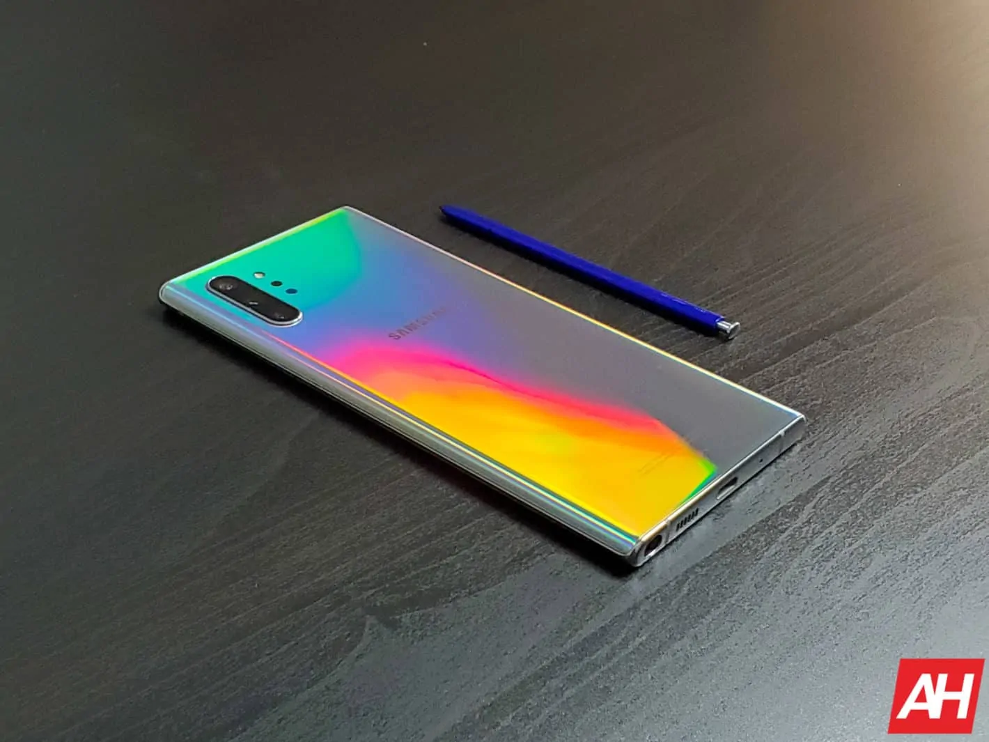 Featured image for T-Mobile Galaxy Note 10/10+ Get Android 10 Update For The Holidays