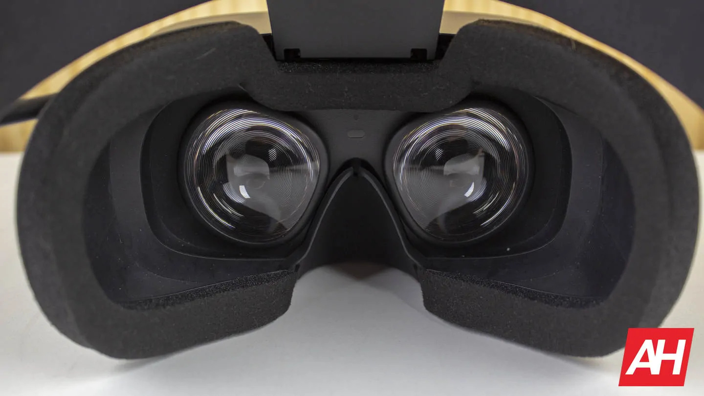 Oculus Rift S Improved lenses and display