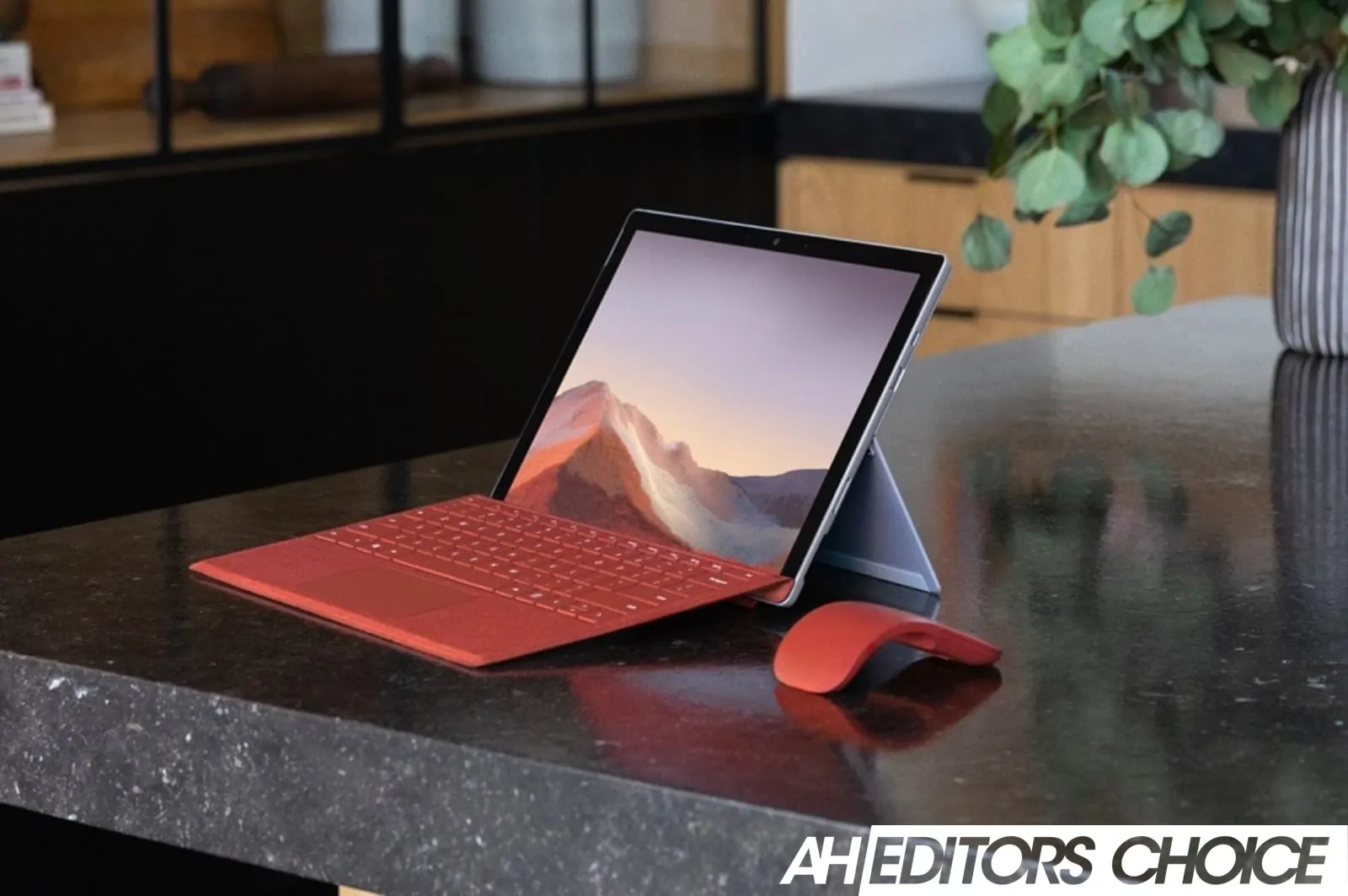 Microsoft Surface Pro 7 press image gift guide edit