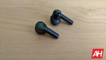 Razer Hammerhead True Wireless Earbuds Review 10