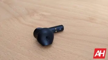 Razer Hammerhead True Wireless Earbuds Review 6