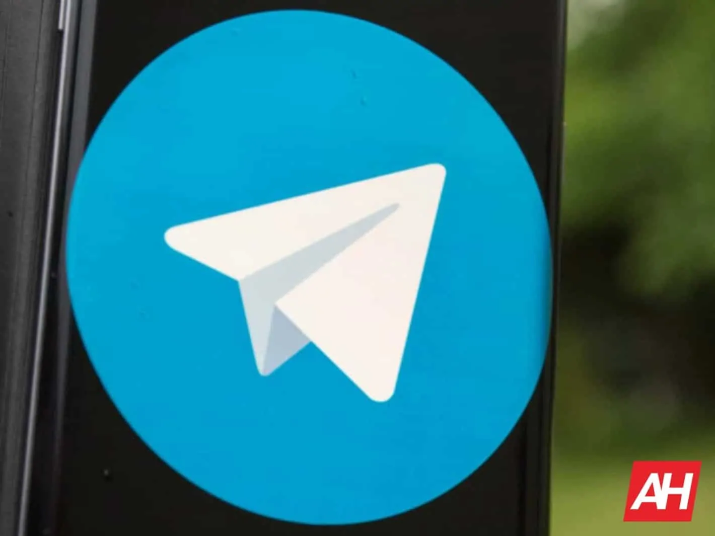 Featured image for Telegram IPO a possibility as platform hits 900 million users